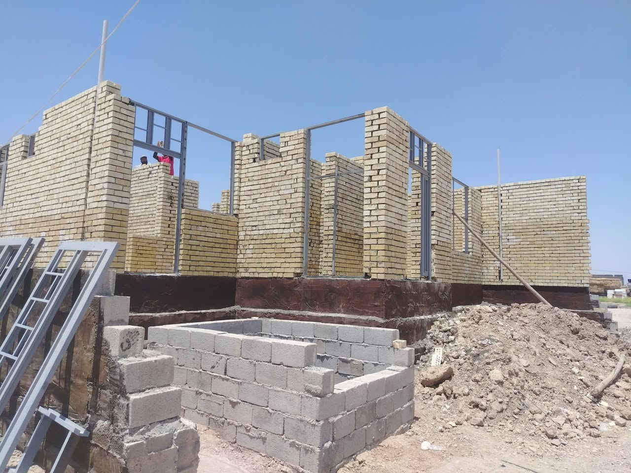 علي الخالدي للعقار وللمقاولات
***********
