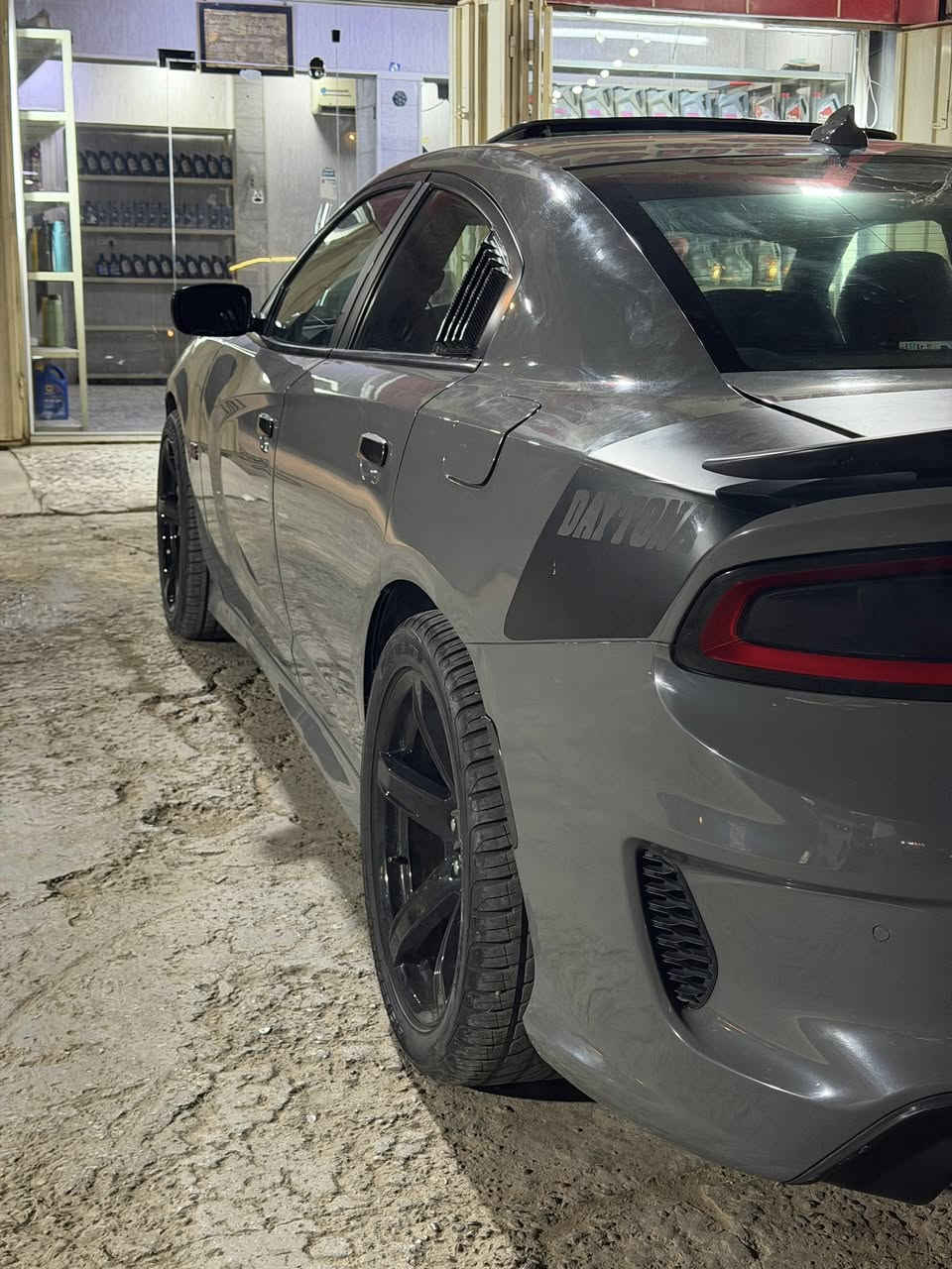 🚗 للبيع دودج جارجر R/T موديل 2018 🚗
✅ محرك HEMI 5.7 V8
✅ الممشى 107 ألف كيلومتر (وليس ميل)
✅ تشغيل عن بُعد (Remote Start)
✅ شاشة عربية
✅ سنوية بغداد باسمي
✅ حدادي 100%
✅ كهربائي 100%
✅ بطارية جديدة
✅ تخم تايرات جديد
✅ تخم ويلات (نجمة) جديد
✅ السيارة جاهزة ولا تحتاج أي مصروف

🔹 وارد أمريكا
🔹 حادث سابق بالجاملغ والبنيد
🔹 يوجد إكلير بالجاملغ الخلفي بدون ضربة
🔹 رقم الشاصي (VIN):
2C3CDXCT6JH206957

💰 السعر المطلوب: 180$ قابل للتفاوض بالمعقول

📞 للتواصل واتساب:
***********

السيارة نظيفة ومحافظة عليها وصارف عليهه خير من الله
