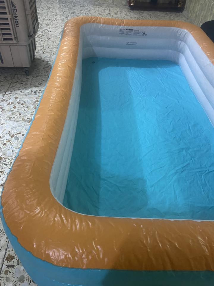 مسبح كبير للبيع سعر مناسب
طول مترين ونص
عمق ٥٥
عرض متر ونص


**إذا كنت صاحب هذا الإعلان وتريد حذفه لأي سبب، رجاءا أرسل رسالة إلى الدعم الفني**