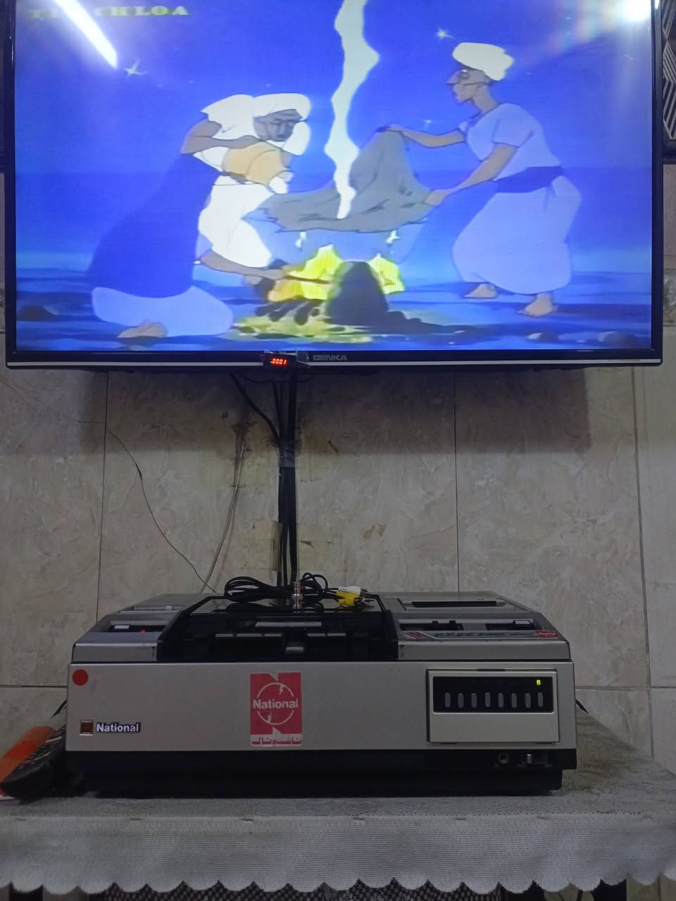 للبيع 
جهاز فديو( ناشيونال-NV-8600)
سنه الصنع 1978 إستيراد مؤسسه نهايه السبعينات جداً نظيف شغال وبحاله ممتازه خالي من التصليح نهائيا بلاد وضع شركه للاستفسار(***********)
متواجد واتساب ماسنجر يوجد توصيل 
((السعر مراسله الصفحه))
