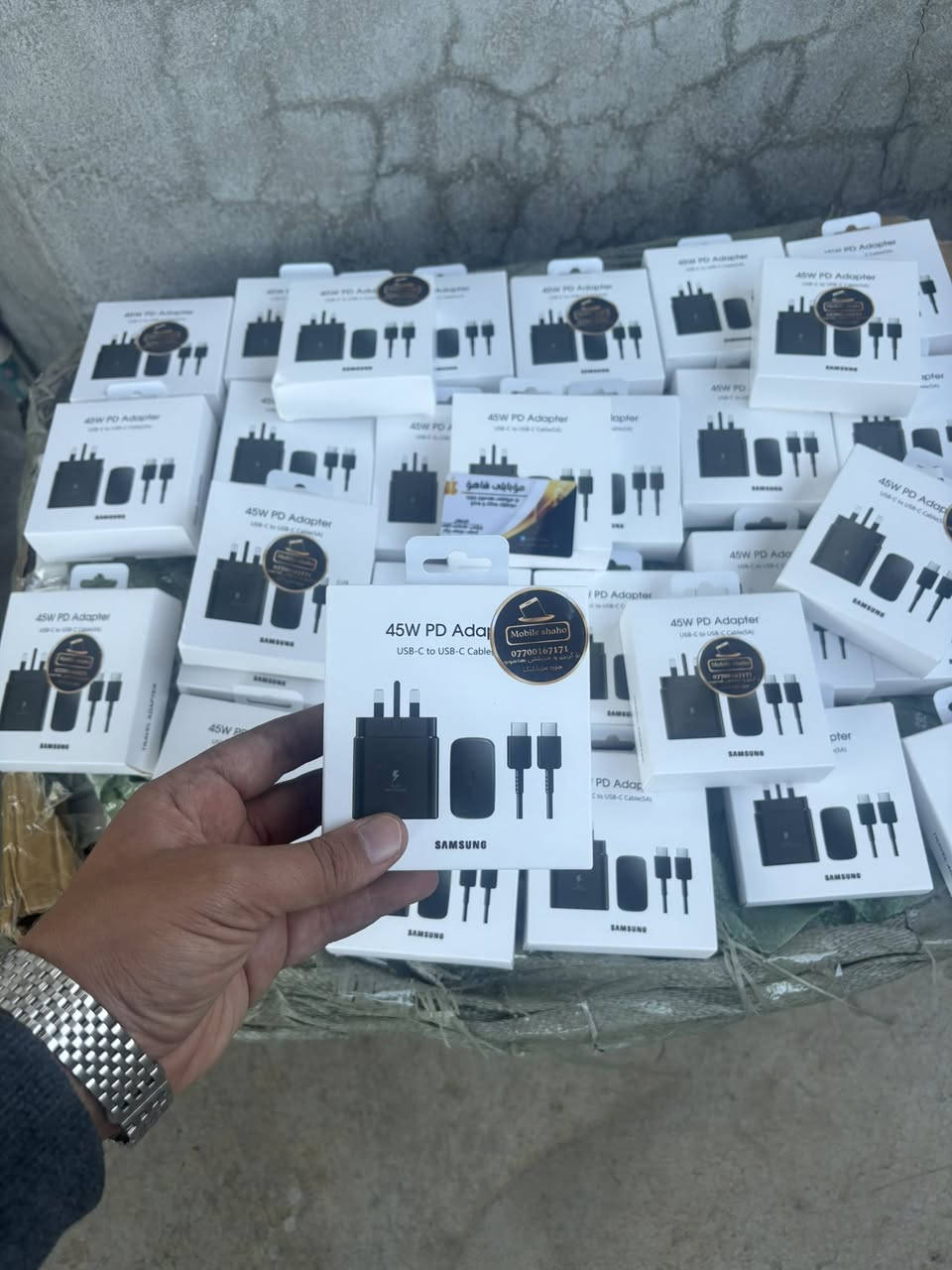 Adapter TypeC 45W Fatst charge
وەجبەیەکی زۆر لە باشترین جۆری شەحنمان لابەردەستە
بۆ مۆبایلی جۆری تایپ سی زۆر نایاب و کوالێتی فول و بەرز

٤٥واتی حەقیقین و فاست چارج نیشاندەدات لەکاتی تێکردنی شەحن

بە جوملە دەیان فرۆشم بەعەدەد نرخیان 5.5$ دۆلارە
تاوەکو زیاترت بوێ نرخی کەمتر دەکەوێ

زەمانی 6 مانگی لەگەڵدایە

***********
