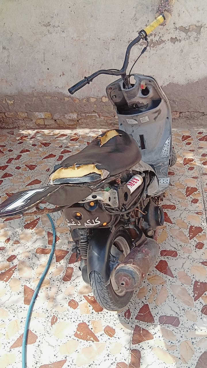 دراجه ماكس منقوالي البيع اسكان السماوه الخضر رسني وأنه مخدمدك هاذا رقمي ***********
