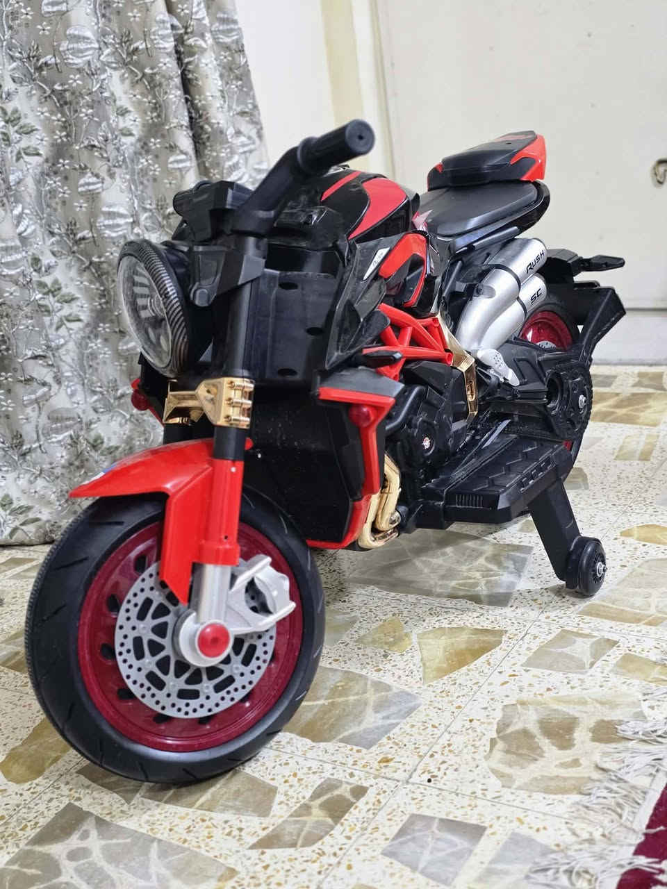 سلام عليكم دراجه شحن البيع سعر 160 وبيها مجال للاستفسار ***********
