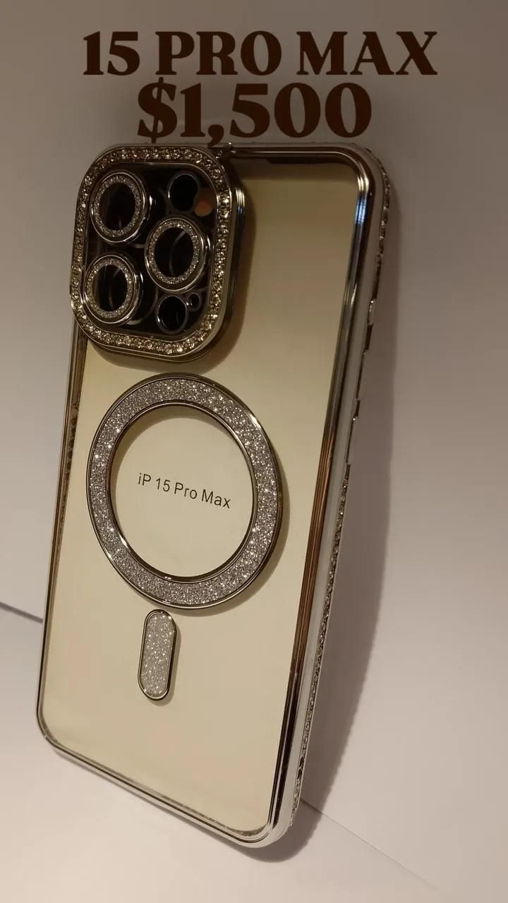 كفرات ايفون 
سعر القطعه 1,500🔥🔥
متوفر توصيل


**إذا كنت صاحب هذا الإعلان وتريد حذفه لأي سبب، رجاءا أرسل رسالة إلى الدعم الفني**