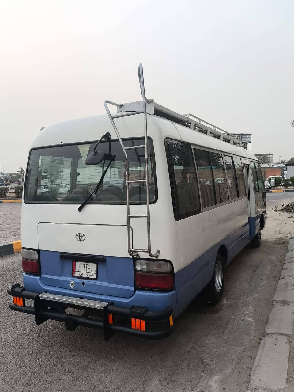 السلام عليكم كوستر للبيع مواليد 2005 سياره مصفر بسمي رقم النكليزي طالع بعد بس استلمه اتصل ع رقم‏‪***********‬‏
