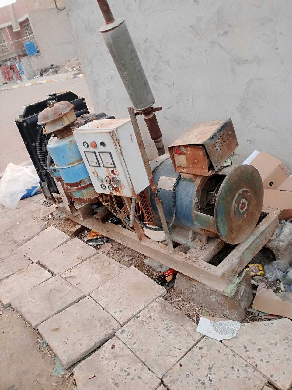 السلام عليكم
مولد للبيع بيه مكينه جيتو 
راس التوليد 120امير  
مولد نضيفه مال اسواق 
وما مشتغله هواي 
وسعره 11ورقه ونص 
هاذ رقم صاحبه 
***********
عذرن مكلف بل نشر
