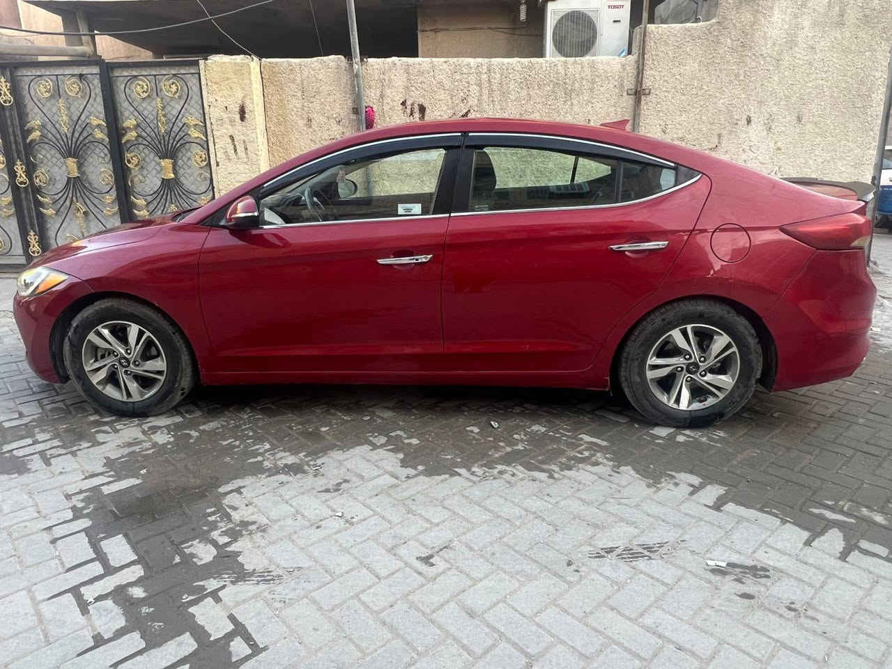 السلام عليكم من خصه الادمن المحترم الانترا وارد أمريكي موديل 17 لون مميز مواصفات فول الفول فتحه بصمه سياقه اليه كروز سرعه تحديد مسار مانع تصادم رادرات امامي و خلفي صوت دمام سياره بدون تبديل ليبل واحد سياره حيل جديده العنوان بغداد مدينة الصدر (***********)السعر ١١٨
