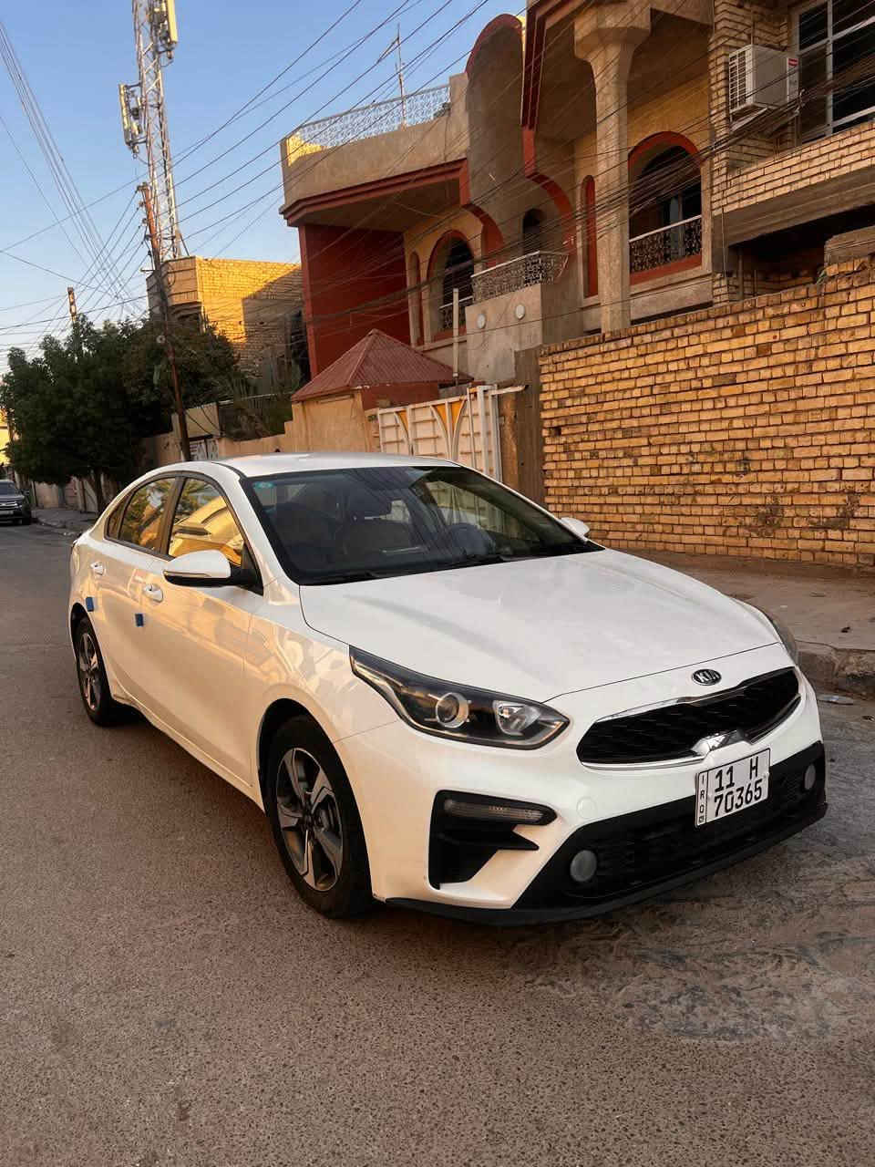 🚗 للبيع | كيا سيراتو 2019 خليجي 🚗
✔️ موديل: 2019
✔️ وارد: خليجي
✔️ محرك: 1600 سي سي
✔️ الممشى: 111 ألف كم
✔️ تحكمات ستيرن
✔️ جلد أحمر
✔️ مرايا شفط
✔️ حساسات خلفية
✔️ كاميرا خلفية
✔️ خمسة ويل كب
✔️ قطعتا تبريد
✔️ مكفولة

📌 السيارة باسمي، والتحويل ثاني يوم.

📍 الموقع: بغداد – الكرخ

💰 السعر: 14,300 دولار

📞 للاستفسار:
***********

سيارة نظيفة وجاهزة، والمعاينة خير دليل.
