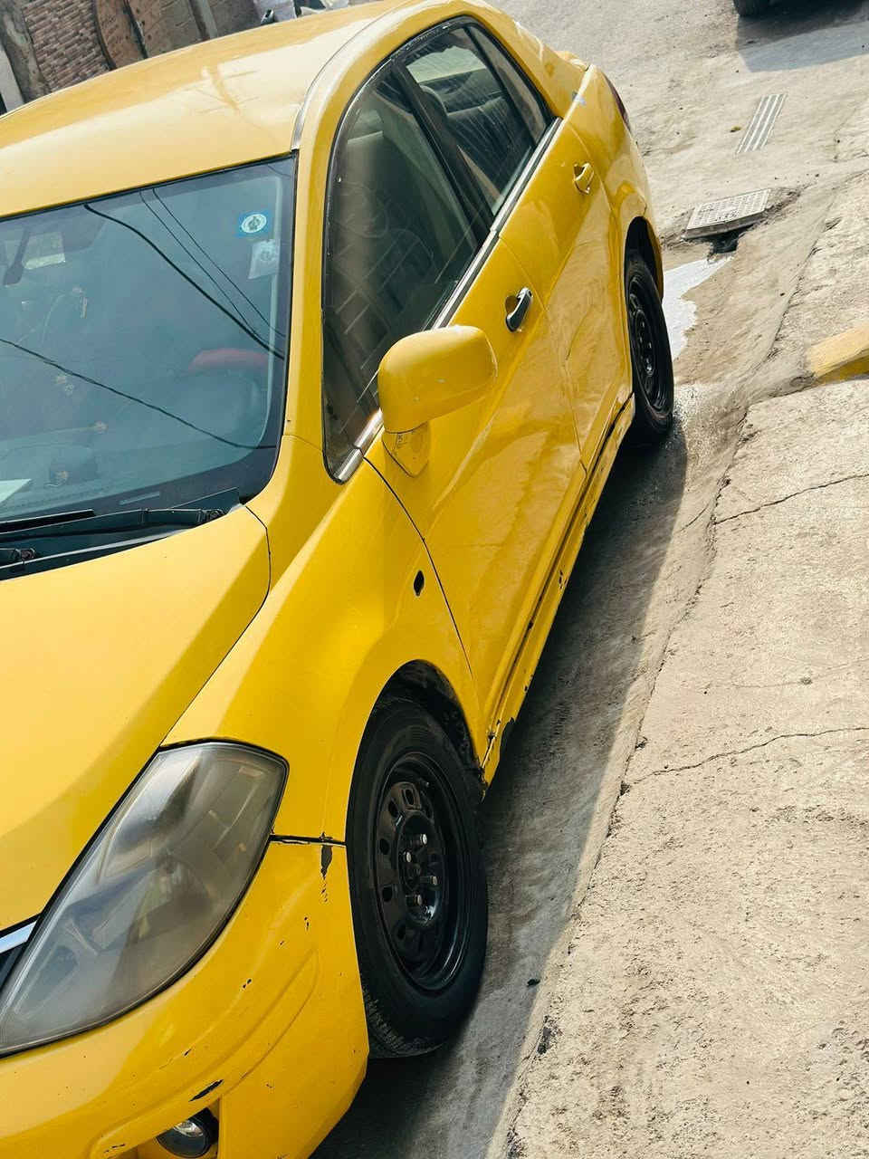 نيسان فيرزا 2008سياره جاهزه كير محرك كهربائيات تبريد كله تمام بيه نواقص بصيطه سعره 50وبيه مجال مكانه بغداد ***********
