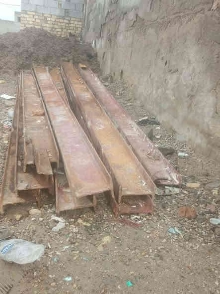 منومحتاج شيلمان مستخدم عدد ٨   خمسه َ٤متر ولباقيات ٣  و  ٧٥  سعر ٩ المتر رقم الموبايل *********** إني مكلف بلنشر   عنوان الرفاعي  قرب حي صناعي وسلام
