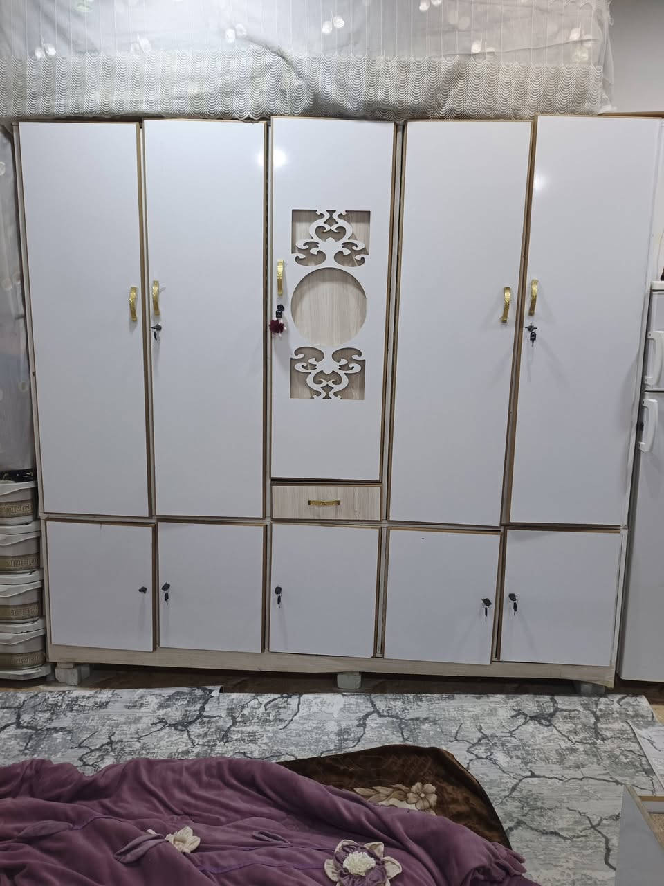 للبيع 350
*********** حي العسكري
