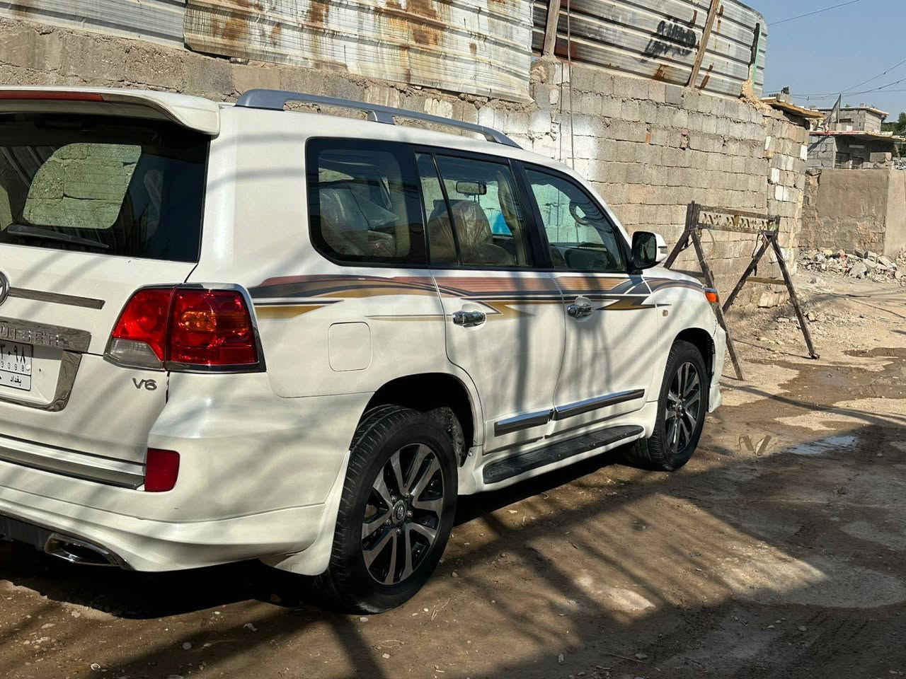 السلام عليكم الاندكروز 2009 محدثه 15رقم بغداد بصمه سياره بيه صبغ بجاملغ ليمن كد شبر ولباقي كفاله عامه بسمي تحويل بنفس اليوم
مكان سياره بغداد الشعب حي البساتين 
السعر 255ورقه وبيه مجال حك جيه 
الرقم الهاتف ***********علي لفريجي 
الرقم ***********كرار لفريجي
