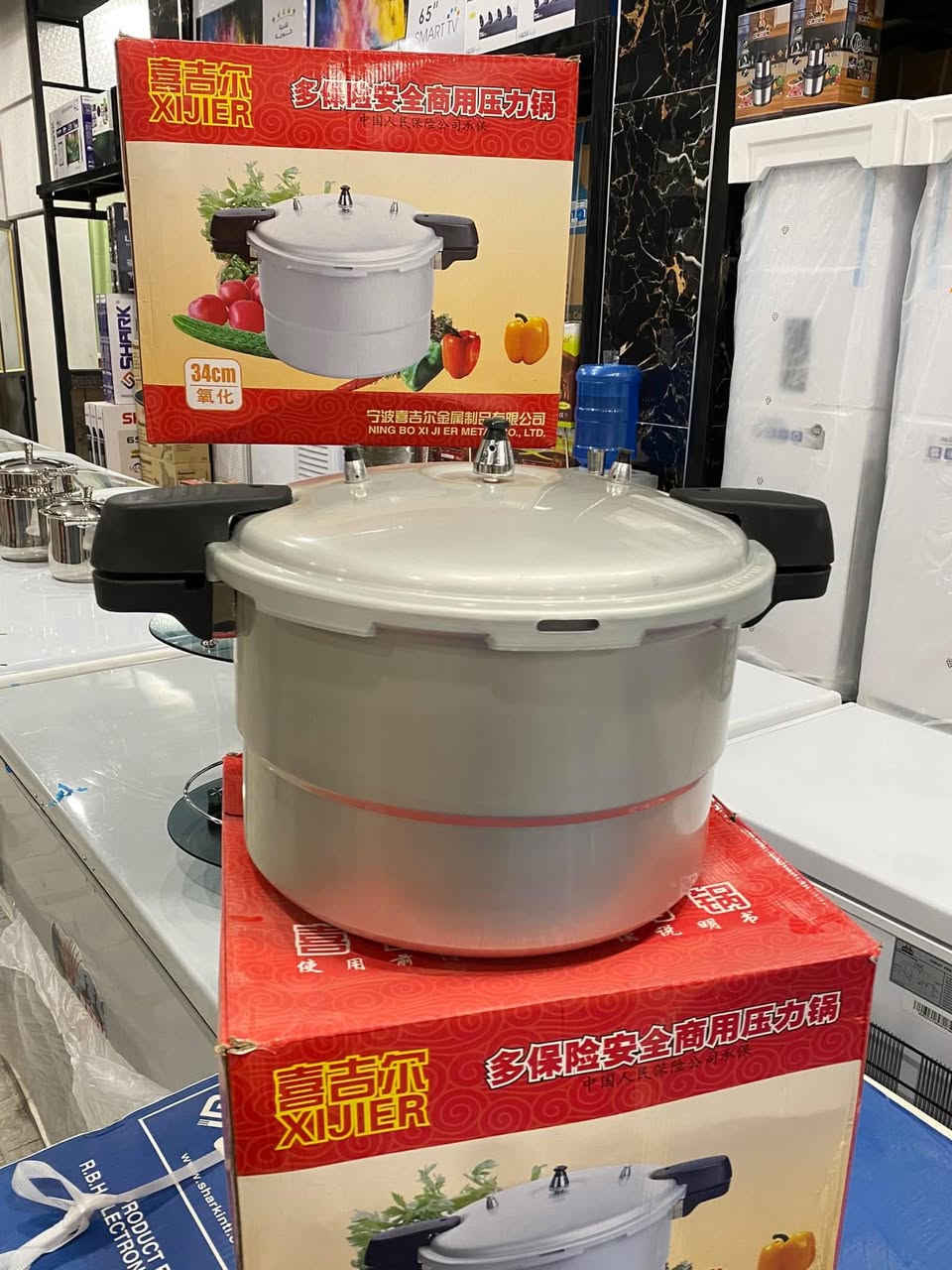 🌙🔥 برمضان… وقتج ثمين! لا تخليه يضيع بالمطبخ 🔥🌙

💎 جدر الضغط الأصلي
طبخ أسرع ⏱️ ألذ 🍲 وأوفر 💰

✔️ يختصر وقت الطبخ للنصف
✔️ يحافظ على طعم وفوائد الأكل
✔️ يوفر غاز و كهرباء
✔️ أمان عالي وسهل الاستخدام

👩‍🍳 مثالي للدولمة، اللحم، البقوليات وكل أكلات رمضان

🎁 متوفر بأحجام ونوعيات متعددة:
🔹 جدر ضغط المنيوم 32
🔹 جدر ضغط المنيوم 34
🔹 جدر ضغط ستيل 28-3157
🔹 جدر ضغط ستيل 30-248
🔹 جدر ضغط ستيل 32-249
🔹 جدر ضغط ستيل 32-3089

📞 للاستفسار: *********** – أبو سلطان

📍 العنوان:
مجمع ابو سلطان التجاري
حديثة – الشارع العام
الطريق الرابط بين نافورة حديثة وجسر الحويجة الحديدي

🔴 البيع #نقدي و #بالتقسيط_المريح
لجميع حاملي #ماستر_كارد مصرف الرافدين 🤝

#رمضان_كريم
#عروض_رمضان
#جدر_ضغط
#تسوقي_الآن
#حديثة
#الاقساط
