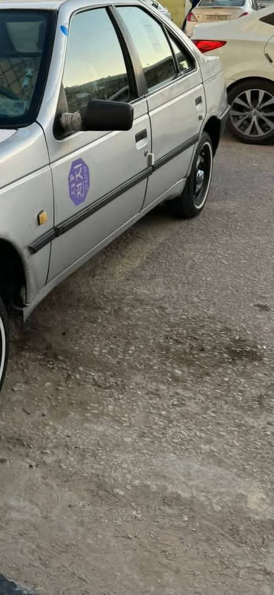 بيجو روا للبيع موديل 2009 رقم انكليزي باسمي السنويه تسقط نهاية شهر الثاني حداديه تعبانه وكير تعبان محرك وسط كشر شوفة العين البنيد جارد السعر 18 قفل *********** اتصال او واتساب مكاني نجف
