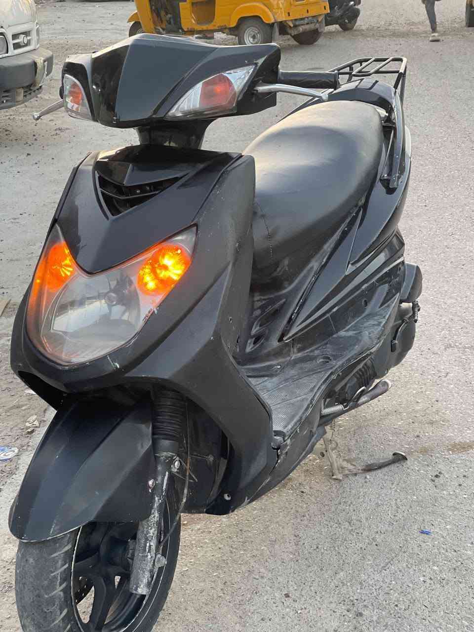 سلام عليكم 
سكنس فحل نوزل نظيفه مكينتهه مامفتوحه تشغيل نكره سلف بكل وقت سعر 550 وبيه مجال للطيبين للئستفسار مراسله على هاذ رقم *********** .
