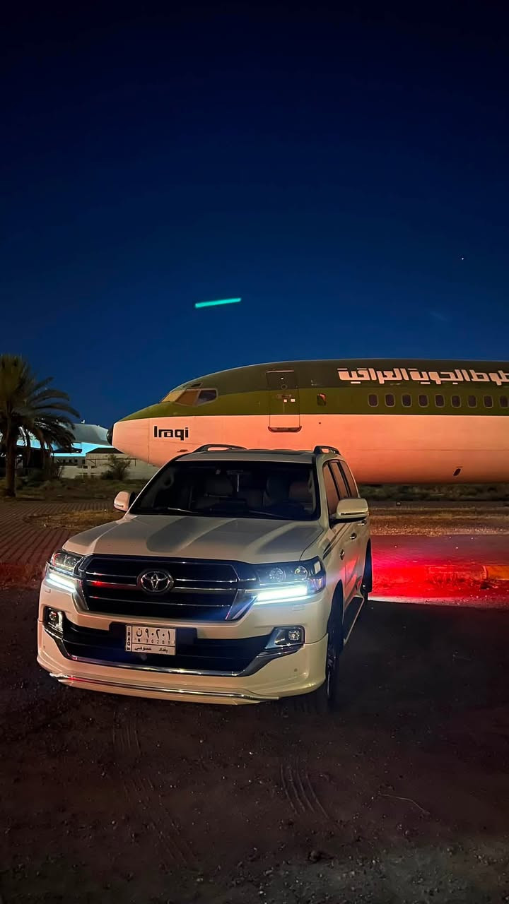 السلام عليكم للبيع لاندكروز موديل2020 خليجي شركة ساز السيارة رقم بغداد ماشية 107 Km. كفاله فئه كراند تورينك مكانها بغداد كرادة داخل قرب الجسر المعلق. ***********.
