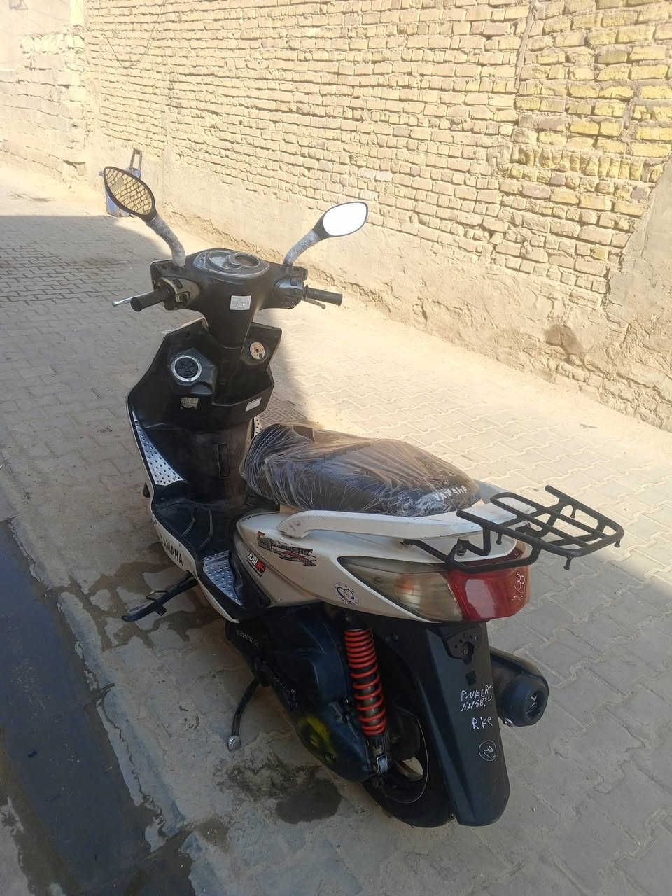 اسلام عليكم
للبيع دراجه سكنس فحل كابريتر 
دراجه نضيفه ومابيهة نقص كهربايات كلهة شغاله سلف هورن اشاير لايت عالي ناصي قفل 🔒 سترين قفل 🔒 جنطه 
اوراق بسمي كامله المكان بغداد حي اور


**إذا كنت صاحب هذا الإعلان وتريد حذفه لأي سبب، رجاءا أرسل رسالة إلى الدعم الفني**