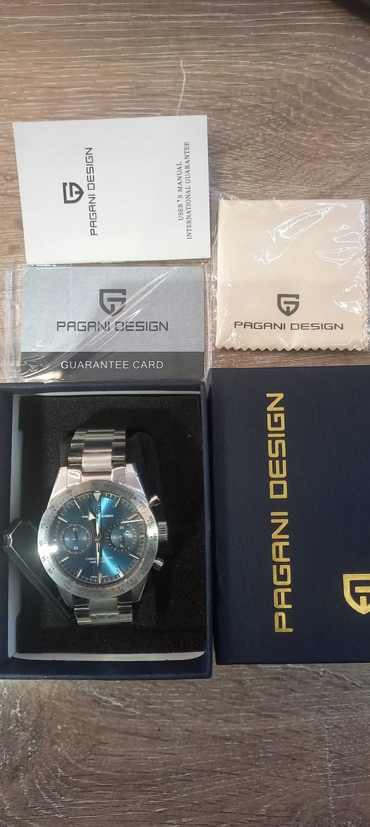 من رخصة الادمن 
ساعة باجاني ديزاين الغني عن التعريف
مكينة كرونوكراف ياباني
لون مميز و نادر جميع السناتر شغالة 
جديد لوك مع العلبه الأصلية و الكتلوك 
السعر ٨٥ الف شامل التوصيل لجميع محافظات العراق 
*********** للإستفسار عالخاص او واتساب

