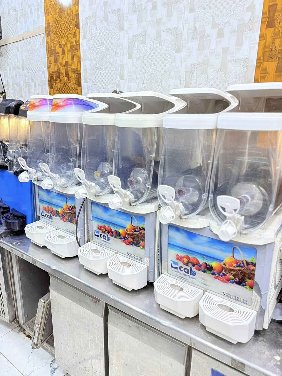 ازبري كاب ايطالي
مستخدم نضيف 

العدد 3

السعر 900$

جاهزات شغالات بدون اي نقص 

السعر والتفاصيل الاتصال ع الرقم 

***********

***********
