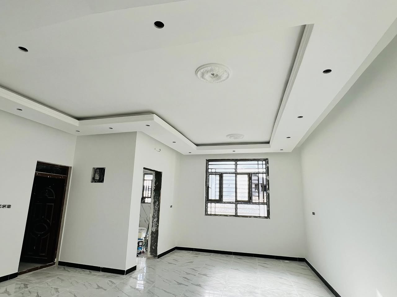 🧱🧱السلام عليك
  صبغ المنازل ووجهيات المنازل ⛏️بأسعار مناسبه جدا 🧱شغل ⛏️درجه اوله اضافه الحجر وسراميك المنازل الداخليه والخرارجيه اخوكم علي الصباغ 
للاستفسار الاتصال متوفر وساب تلي وبخدمتكم التصال الارقام  (***********)(***********)﷼
