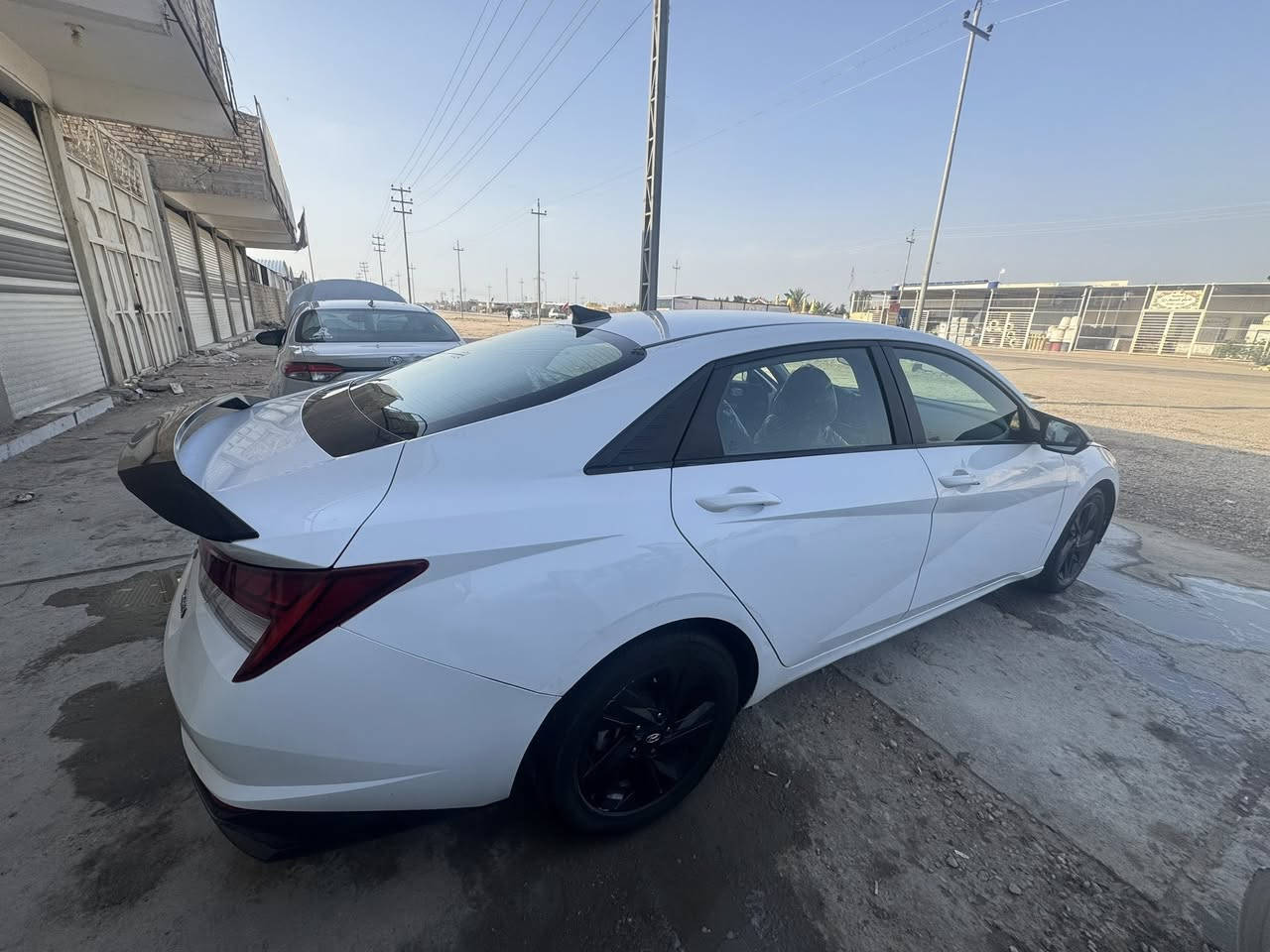 الانترا هايبرد  شحن وبانزين موديل 21 حره تحويل مباشر رقم بغداد دولي  سياره جديده وجاهزه ماشيه 90 الف.  بيها طخات بصيطه ومصلحات السونار ويه الصور  سعرها 148 وبيها مجال امراوس. حسب القناعه  مكاني ناصريه سوق الشيوخ الشراي يتصل ***********
