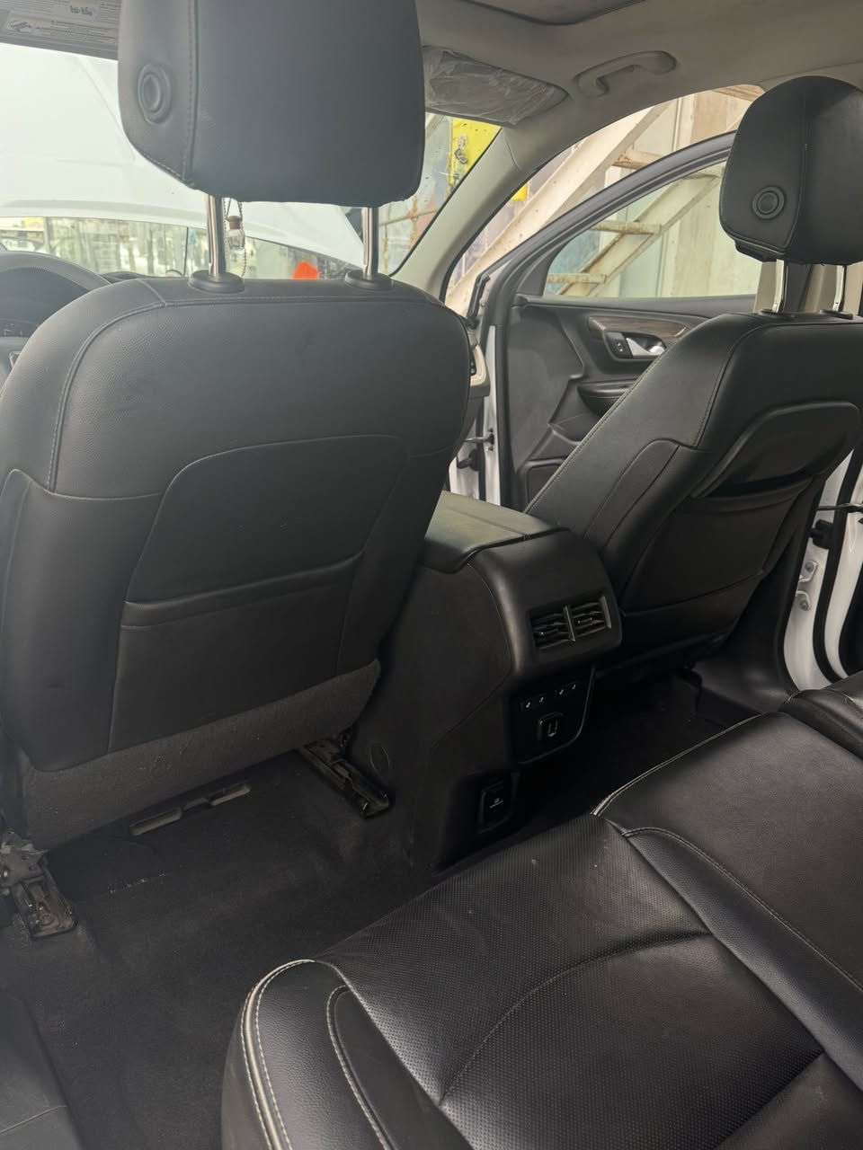 للبيع جمسي تيران 
دينالي 2019
فول مواصفات 
حادث بسيط جداً 
بدون ايرباكات 

***********
