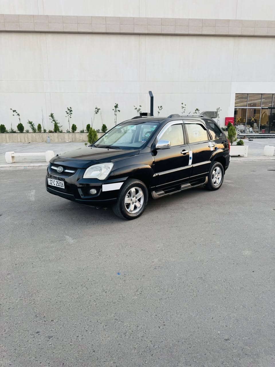 السلام عليكم 
كيا سبورتج 2009 خليجي 
#السعر$93
محرك دووش 4سلندر  بدون بخار بدون صوت بدون عيب
كير  اوتوماتيك بدون عيب 
مواصفاتها خليجي….
ويل كب بلادي وتخم تاير جديد 
تبريد ثلج 
سياره جاهزه من كلشي 
محرك/كير/صدر/كهربائيات/دواخل كلها توب
⛔️السياره خليجيه مكفوله بيها قبق صندوك فقط رش
رقم اربيل 22انكليزي الجديد تحويل ثاني يوم
مكان السياره تكريت 
للاستفسار اتصال

0776 074 7955
