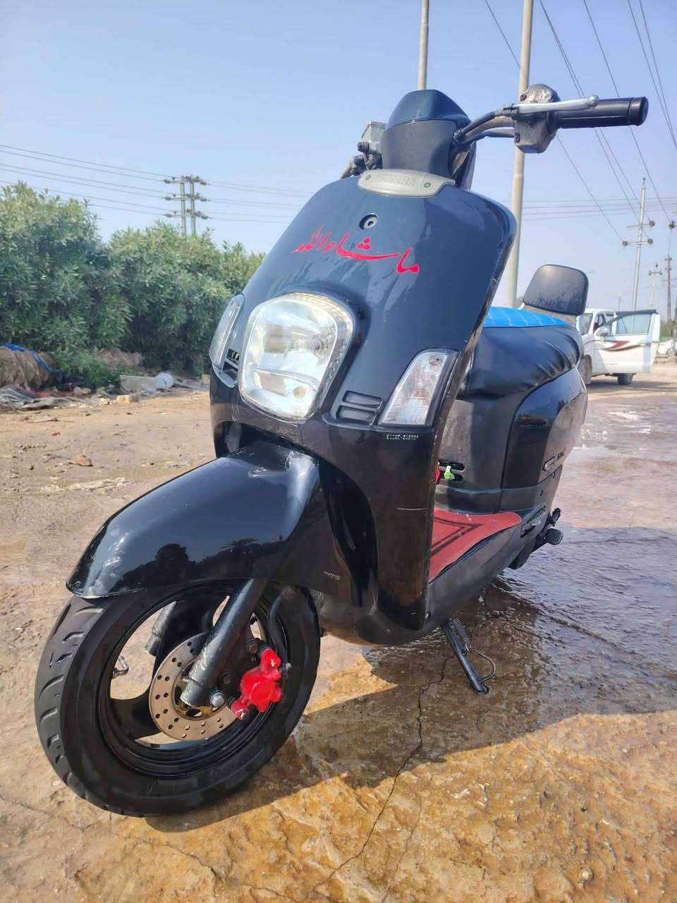 سلام عليكم بليس للبيع كفاله عامه كلشي شغال  ديوانيه سدير للتصال*********** سعر 950 بيه مجال
