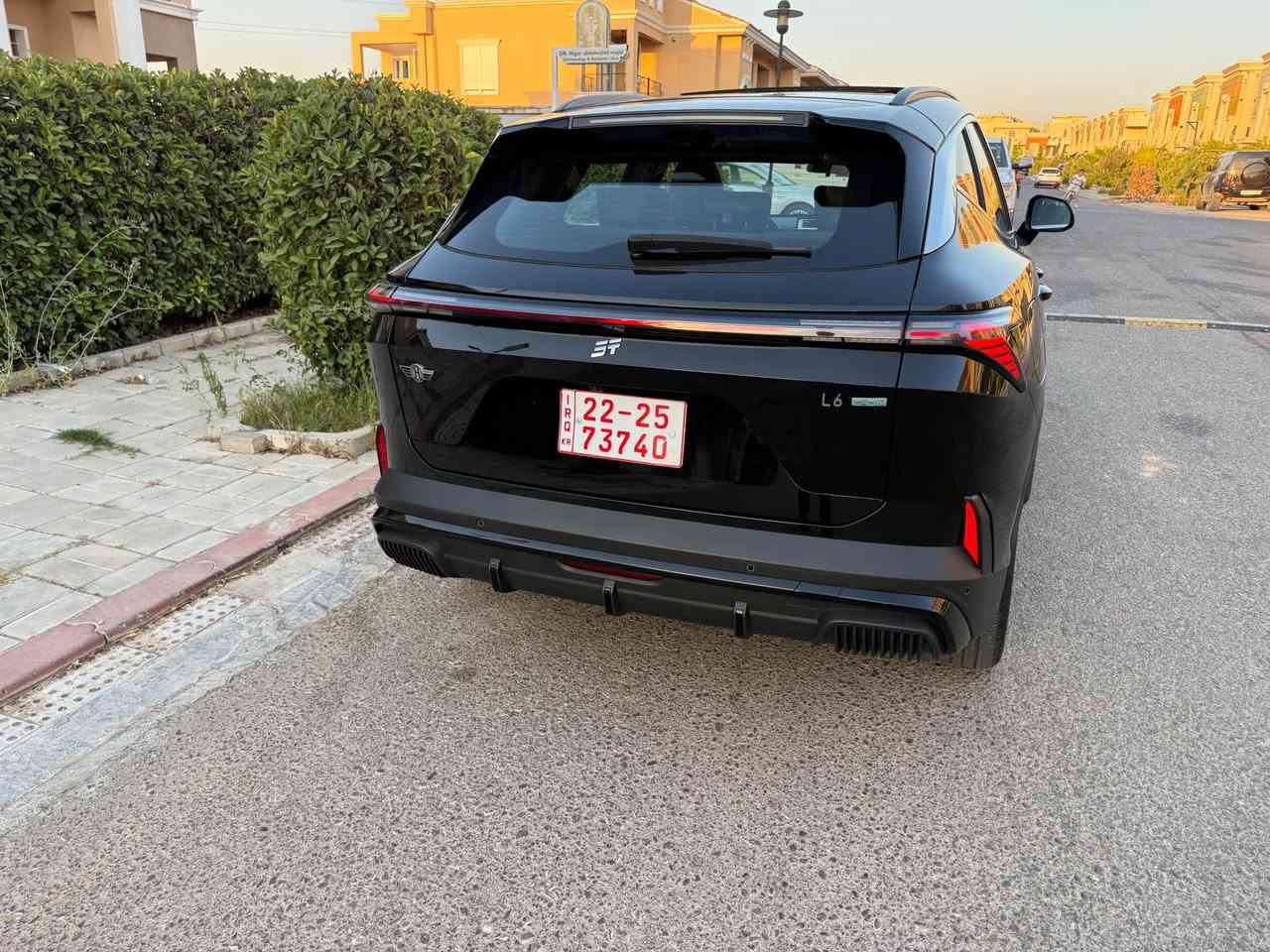 للبيع Jetour L6 PHEV Full Option موديل 2024

🔹 اللون: أسود
🔹 الممشى: 18,000 كم فقط
🔹 محرك 1.5 تيربو + Plug-in Hybrid (PHEV)
🔹 قوة النظام حوالي 360 حصان
🔹 مدى كهربائي حتى 125 كم
🔹 شحن سريع DC
🔹 فتحة سقف بانورامية
🔹 كاميرات 360°
🔹 رادار ومثبت سرعة ذكي
🔹 حساسات أمامية وخلفية
🔹 دخول وتشغيل ذكي (Smart Key)
🔹 شاشة وسطية كبيرة + عدادات رقمية
🔹 مقاعد جلد كهربائية
🔹 المقاعد الأمامية تبريد وتدفئة (Ventilated & Heated Seats)
🔹 إنارة LED كاملة

السيارة بحالة ممتازة جدًا، استخدام شخصي، نظيفة جدًا، وجاهزة للفحص بأي مركز ترغب به.

📍الموقع: أربيل

📞 للتواصل: *********** أربيل, العراق
