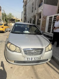 الانترة موديل ٢٠١١ لون سلفر محرك ١٦٠٠ السعر ١١٠. المكان بغداد الدورة ٠...