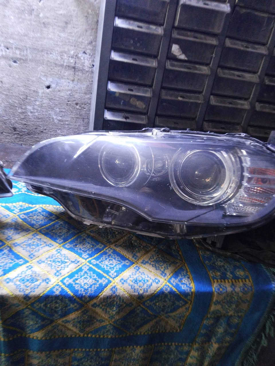 سلام عليكم ماصدات بي ام X6 ماصدات مال شركة شغالات 100٪ بس مبدل جامات مكان بغداد البياع سعر 250 وبيهن مجال الرقم ***********
