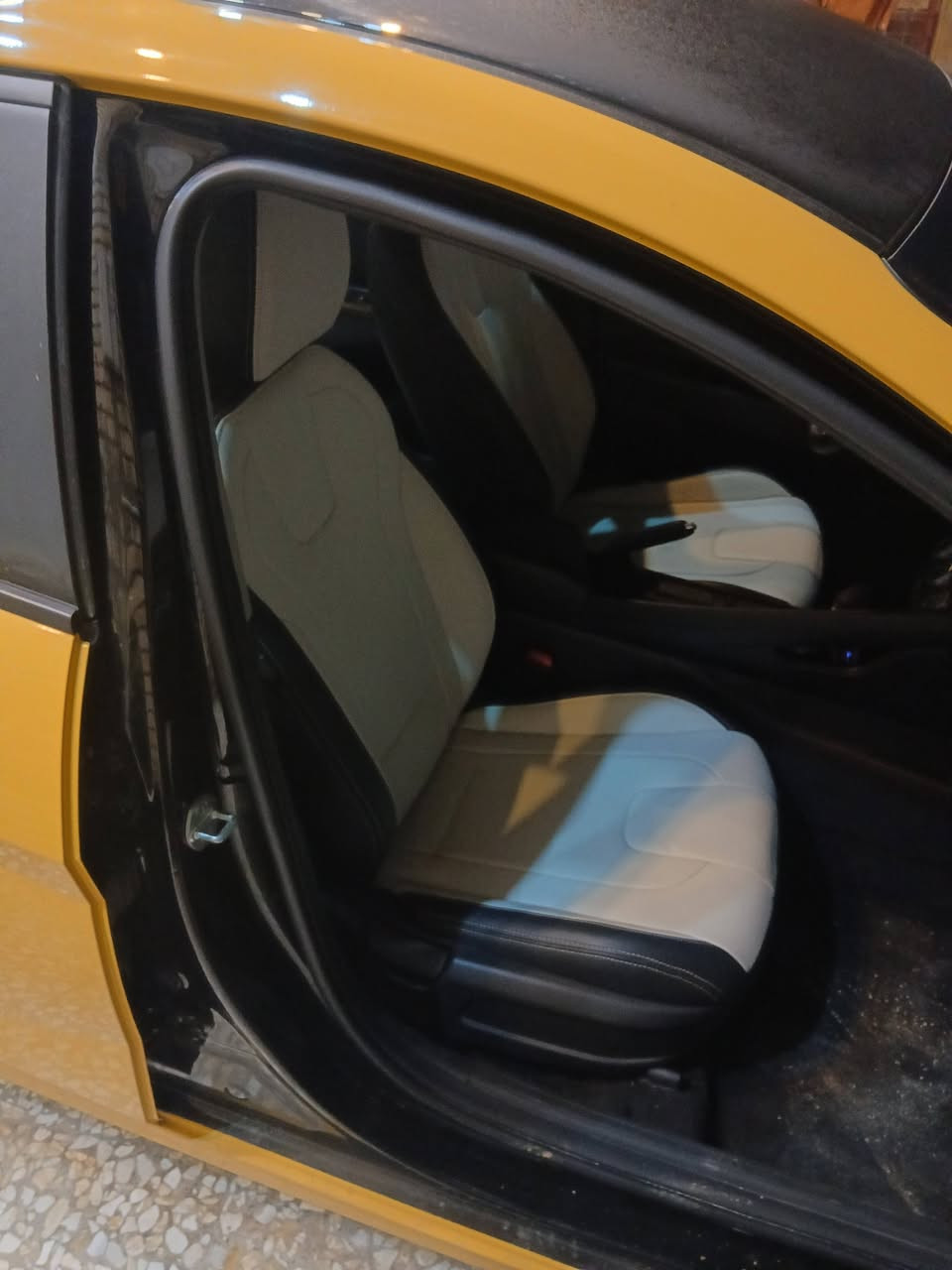 انتره 2023بدون رقم بسمي  وصور حادثة كدام عينك سعرها 115نهايتة
***********
