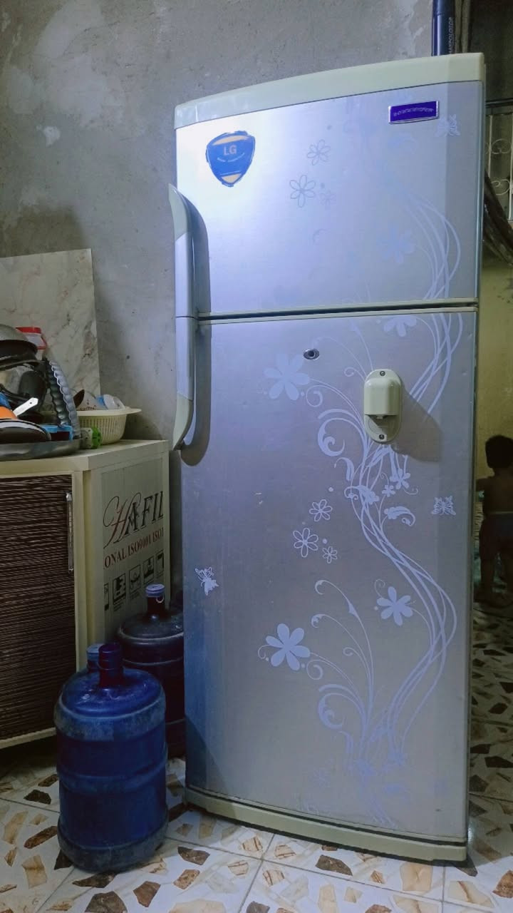 للبيع اغراض بيت نظاف جدا وعلى فحص مكان حله
‏‪***********‬‏
