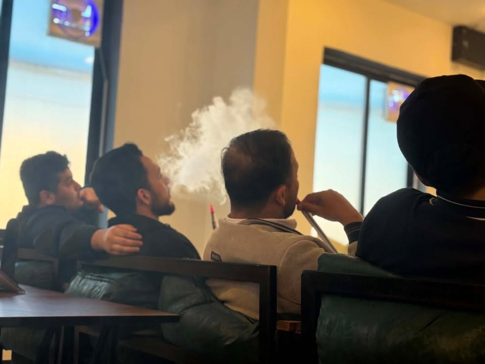 كوفي للبيع المكان مجمع الاميرات ٢
للاستفسار ***********
