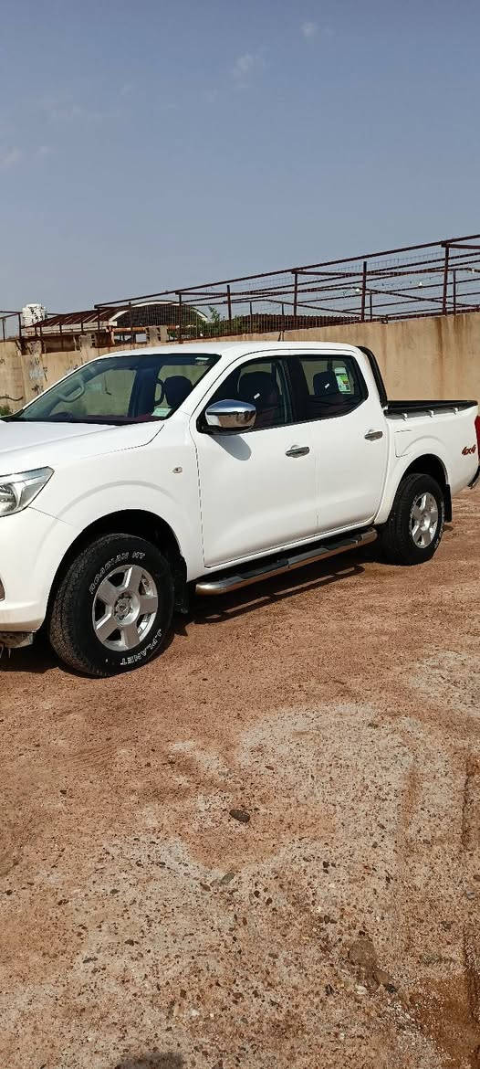 نافاره 17 ماشيه 110الف سعر 139$***********
