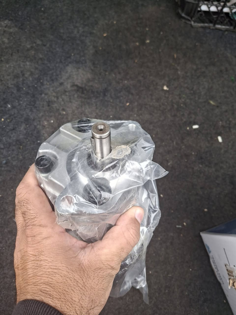 للبيع عندي ١٠ قطع
جديد لوك 
عنواني بغداد 
***********
