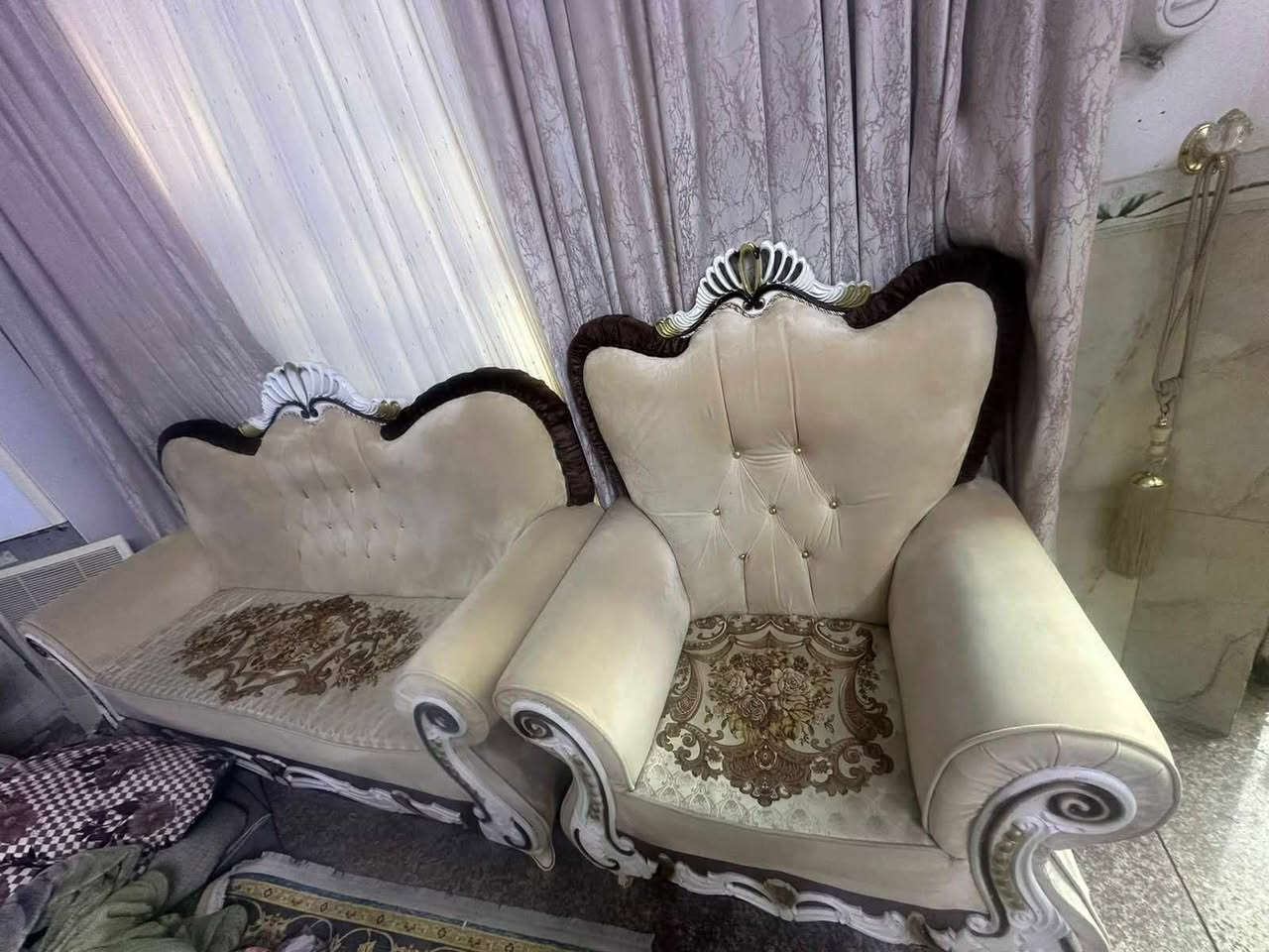 تخم ونص ملكي نظيف 
بغداد البنوك 
السعر 550 الف


**إذا كنت صاحب هذا الإعلان وتريد حذفه لأي سبب، رجاءا أرسل رسالة إلى الدعم الفني**