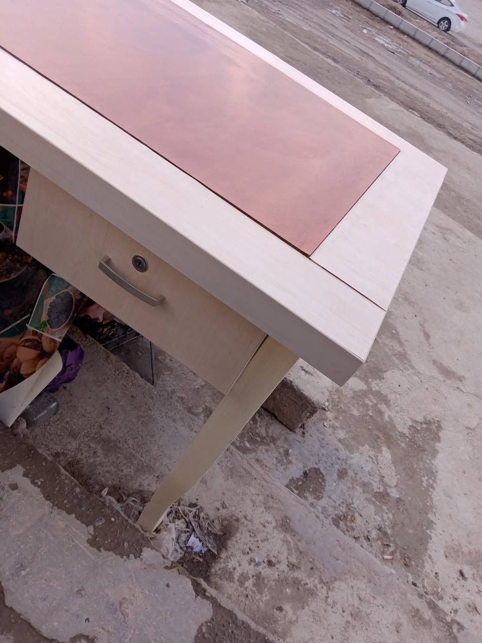 ميز مكتب للبيع طول مترين عرض متر ستخدام قليل بعدو وضع شركه كامل سعر ١٣٠ بي مجال مكاني موصل حي الانتصار شارع ٦٠
***********📱
***********📱
