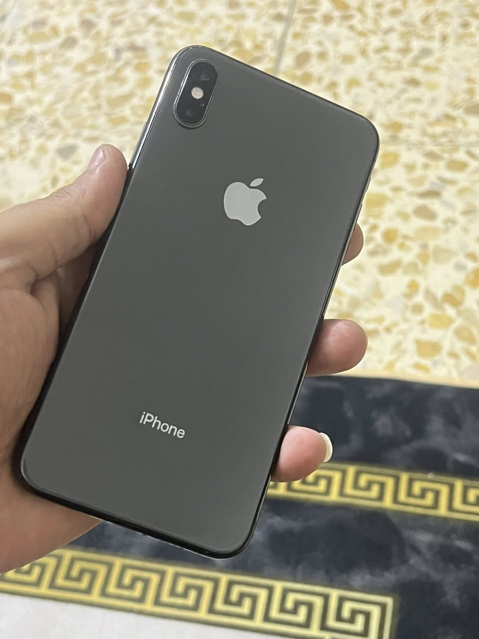 ايفون X max للبيع ( اكس ماكس ) ذ256 ب 78
نضيف ما مفتوح فقط مبدل ضهر اثر وكعه ونكسر
الجهاز كفاله عامه من أي عطل السعر ( 160 ألف )
                      ناصريه ***********
