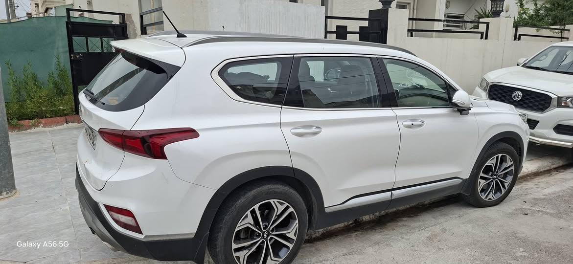 ..سنتافيه البيع خليجيه كفاله عام من كل سنتافي 2019 
محرك 4سلندر  المرغوب 
7 راكب 

فول مواصفات ١/١ فقط بدون بنوراما 

بصمه تشغيل 
بصمه ابواب 
حساسات اماميه وخلفيه 
حاجب نهاري 
لايت زنون بلاد 
اشاير بالمري 
مري شفط اوتو 
تبريد ٣ قطع 
تبريد مناخين منفصل 
تبريد بيانو 
تحكم بنزول المنحدرات 
كشنات مخمل 
كشنات اوتو 

 
السعر اتصل وادلل 

 رقم سليمانيه  سنويه الغاية ٢٠٣٠ العنوان اربيل المركز ‏إيجارات اربيل:
***********
***********
