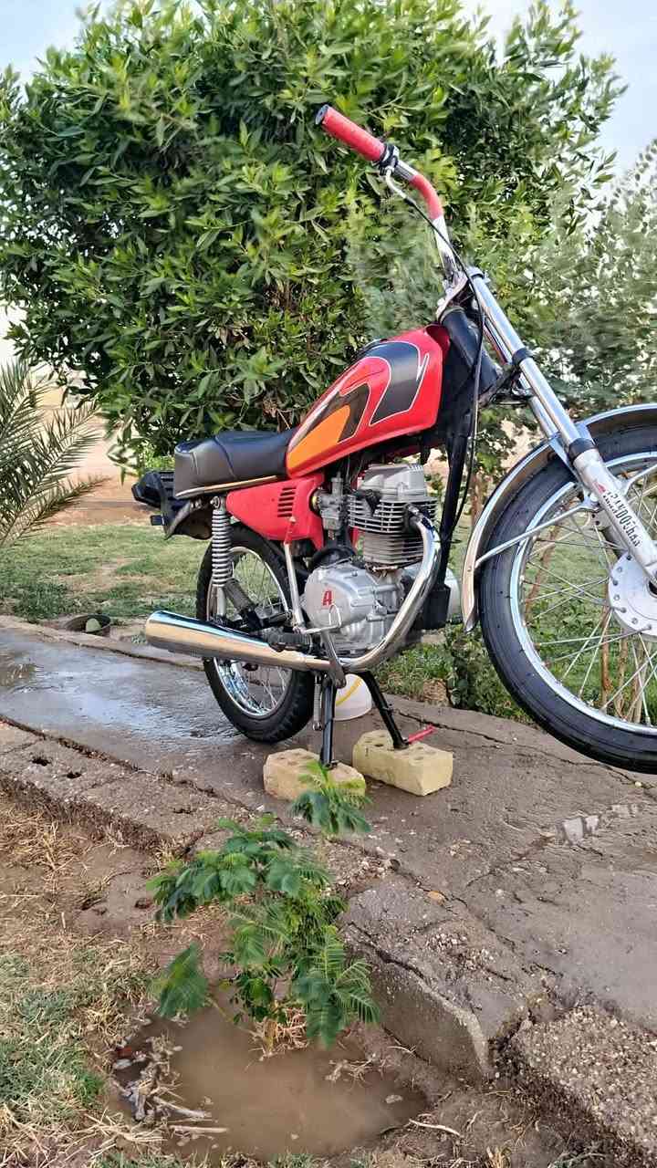 سلام عليكم.
البيع او مراوس حسب القناعه.
ارشه 22 كلك مكفوله من كلشي فقط ولفات مبدله التقاصيل المكان صويره منطقة طليحه خاص او تصل ***********
