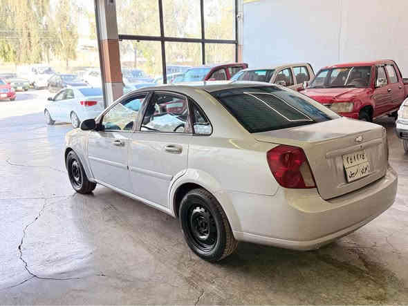 ئو پترا موديل 2010تو ماتيك جاو كا ره باى  كيرو مه كينه و ته قه و ره قه و هه موو به شه رته سه نه وى نويه  به ناوى خومانه ٣ پارجه ى بو ياغه پشتى  جه مپى هه يه   باقى هيجى دى نيه  مالى دوسته 
سعرى ٦٧
***********
*********** كويسينجاك
