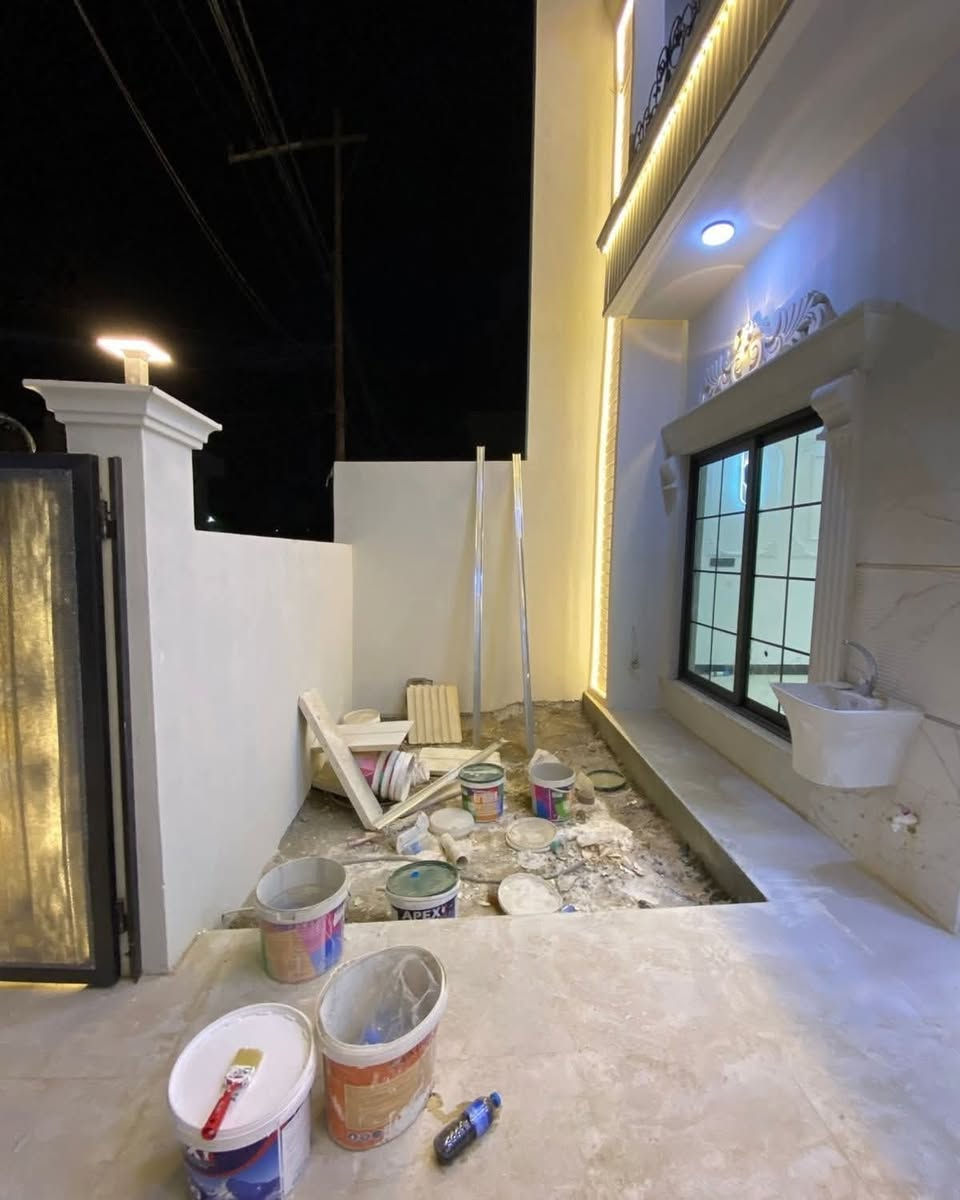 🏠اعلان اعلان
دار للبيع
موقع مميز
~~~~~~~~~~~
📄طابو ملك صرف
🧱بناء درجه اولى
~~~~~~~~~~~
سقف مغربي ✔️
واجهة فلين✔️
نظام تبريد مركزي✔️
~~~~~~~~~~~~
راحه بال✔️
استقرار✔️
هدوء✔️
~~~~~~~~~~~~
📐المساحه:-130م
📐الواجهة :-7م
~~~~~~~~~~~
📍الموقع :حي الواسطي
مقابيل الانواء الجوية
~~~~~~~~~~~
💸السعر :-علق ب(تم) يوصلك السعر مناسب 
~~~~~~~~~~~
الطابق الاول  يحتوي:-
كراج +حديقه+استقبال +مطبخ بارد
مطبخ حار+غرفتين نوم+صحيات
~~~~~~~~~~~
الطابق الثاني يحتوي على:-
هول +صحيات +غرفتين نوم
~~~~~~~~~~~
للاستفسار اكثر الاتصال على
***********📱
~~~~~~~~~~~
نستقبل جميع العروض 
🏠السكنيه  🏛️التجاريه
