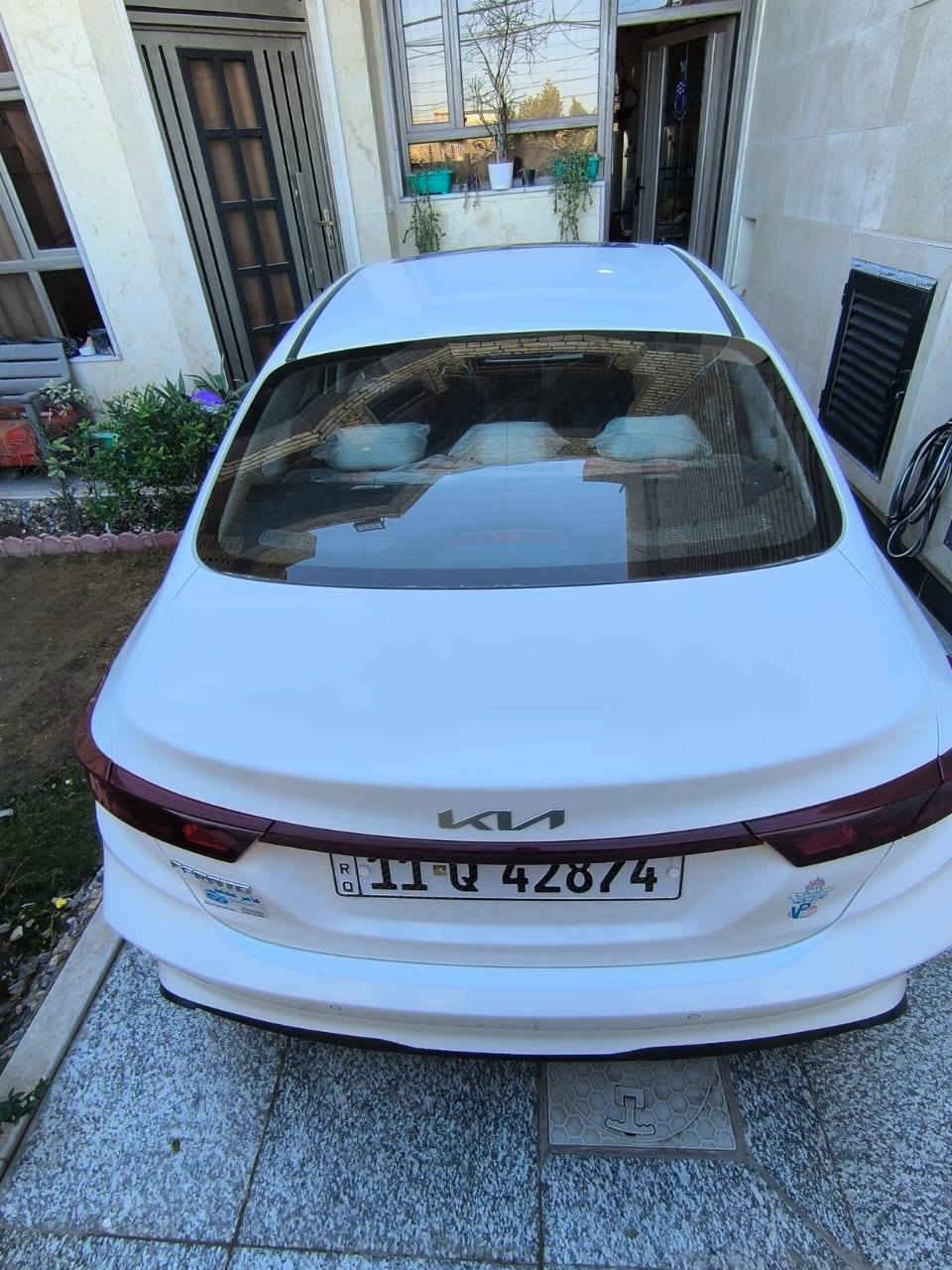 السلام عليكم كيا سيراتو ٢٠٢٤ الفول المحرك ٢٠٠٠ فتحه سقف تبريد قطعتين اشاير مري فول تحكمات تبريد قطعتين ،شاشه كامره بسمي على اي وحده بيها بارد مكانين بسيطه جدا مكاني بغداد للاتصال***********
