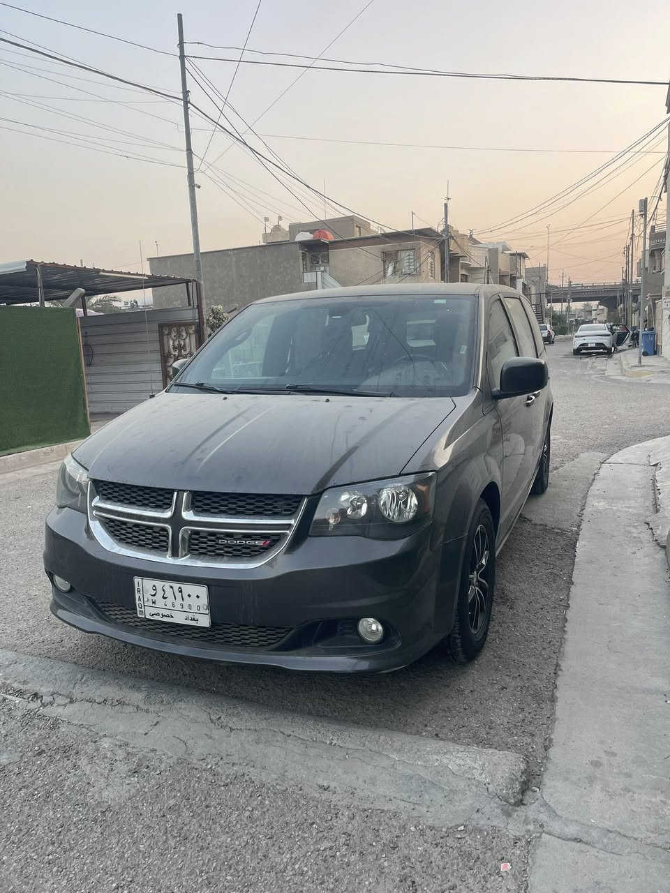 دوج كرفان GT مديل 19
السياره فول مواصفات ومعروفه مواصفاتها 

حادثها الصندوق اليوره مبدل  وبيها صبغ بل هلال 

السياره جديده بمعنه الكلمه بدون ايرباك ماشيه 54

مكان السياره الدوره.   السعر 205 وبيها مجال 

***********
