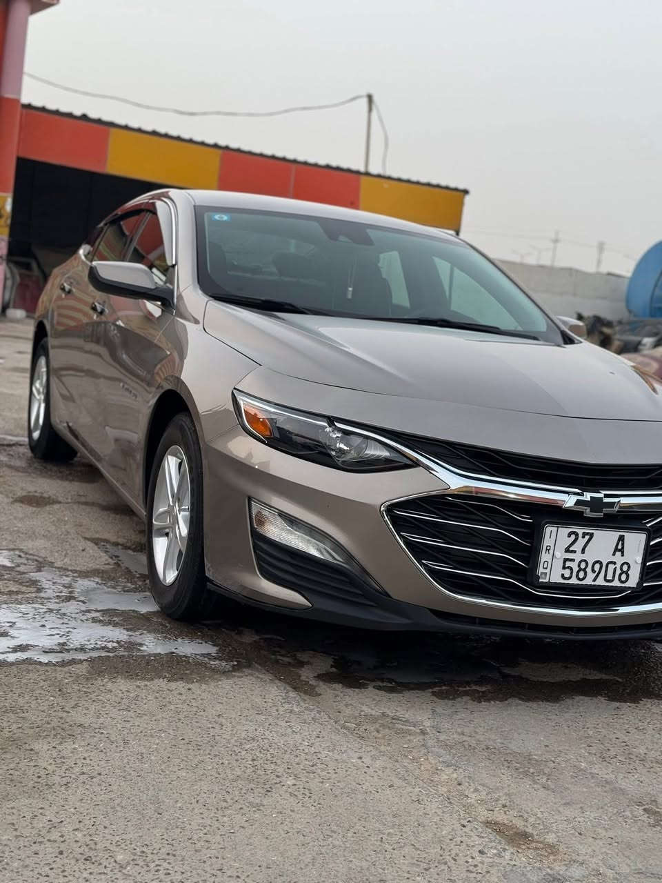 ▪️سلام عليكم …/ للبيع 
▪️ماليبو LT 2023 
بجمه كبس ماي راديتر بلاد مال شركه ضررها خلفي صور السونار موجوده بالمنشور 
ماشيه45 كيلو  
▪️مكينة 1500 تيربو 💪
▪️تشغيل عن بعد
▪️بصمة ابواب ، جنطة ، تشغيل 
▪️سايد بريك بصمة (هند بريك)
▪️فول تحمات ستيرن ودشبول
▪️شاشة لمس كبيرة ايباد 
▪️نضام start stop /auto stop
▪️ليد نهاري ✨
▪️شاشة اعطال ⚠️ 
▪️نضام كار بلي 
▪️كاميرا دوارة خلفية 
▪️ويل كب 18 بلاد
عليها منضومه زنون 
▪️حساسات اطارات 
▪️وبعد بقية مواصفات المعروفه
▪️مكان السياره ناصريه 
رقم ذي قار معوقين وكاله عامه يسوي 
رقم الهاتف *********** متواجد واتساب
