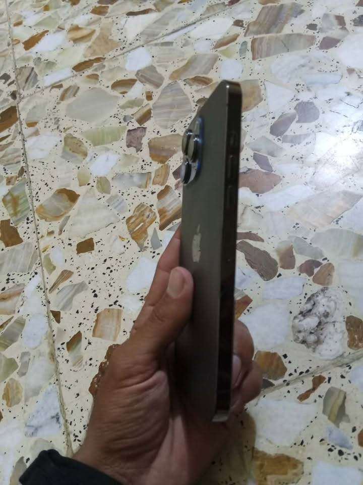 ايفون 13 برو ماكس ذاكره 256 بطارية 80 جهاز أمريكي مامفتوح بي برغي السعر 750 وبي مجال قليل للاستفسار الاتصال على الرقم ***********
