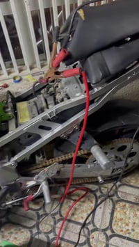 الدراجه بيها صوت بس مو بكن كوم حديد كوم حديدب١٠وبيها مجال قليل ٠٧٨٧١٣٨...