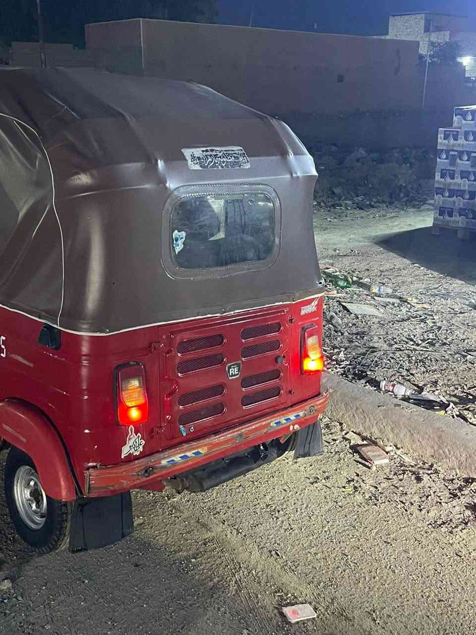 سلام عليكم تكتك للبيع ١٨ شهر ١١كامله كبل للشارع ٧وراق اصليه شرط ترقيم مصبوغه جماليه صبغه حلو مابين ابد ماتصر عليه الف دينار مدينه الصدر تفاصيل داخل المقطع لادكلي شبيه مابيه ***********
