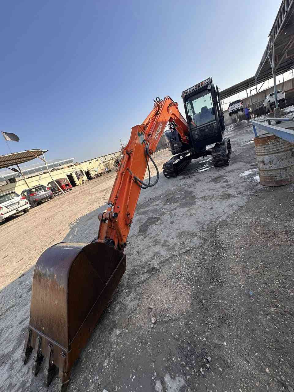 السلام عليكم بيع مستعجل حفاره بي فايف حجم 75 دخول جديد مديل 2015 كفاله عامه عداد العمل 8الف السعر 275 ورقه وبيه مجال لشراي الاستفسار ***********
